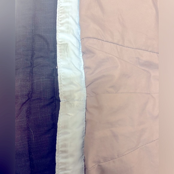 Columbia Women's Navy Winter Coat Jacket Parka Hooded, Puffer Liner- Size Medium - Picture 10 of 11